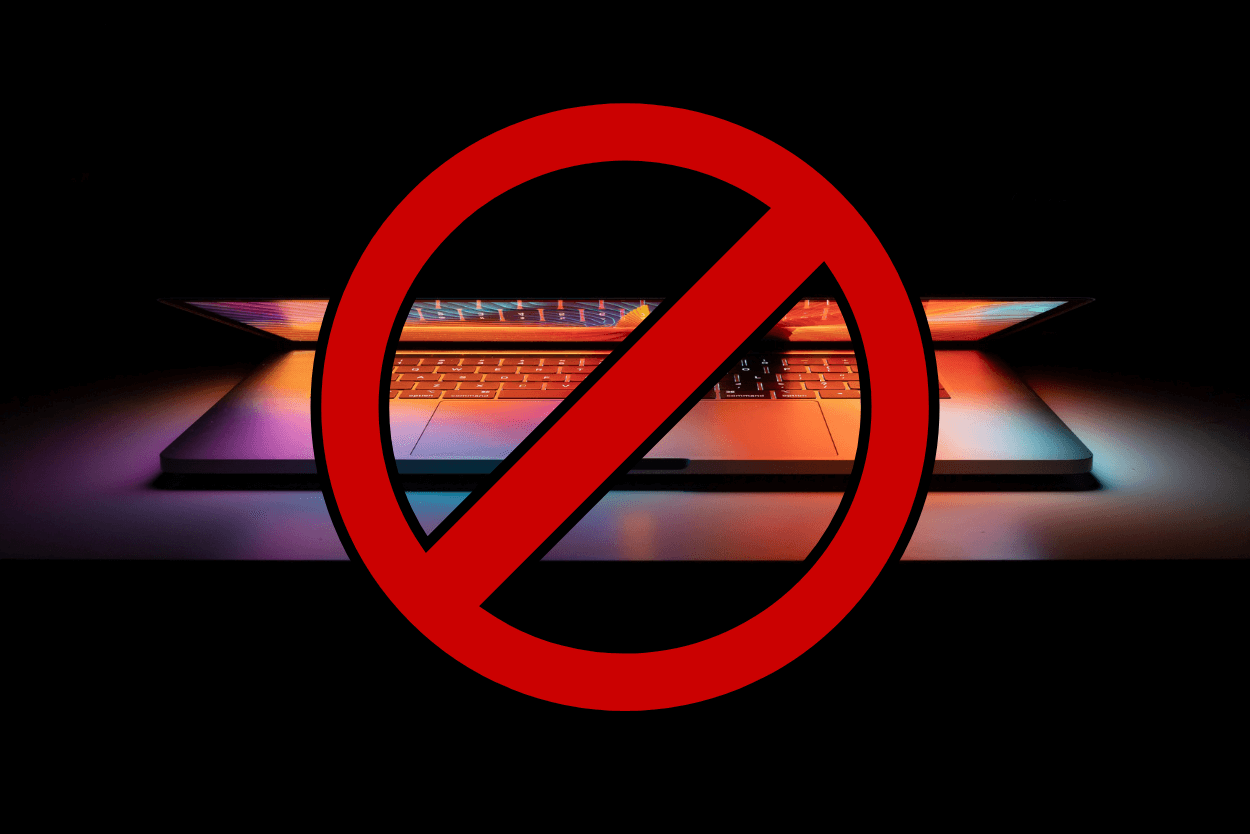 MacBook vietati a bordo